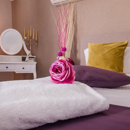 Hotel Ideal Подгориця Екстер'єр фото