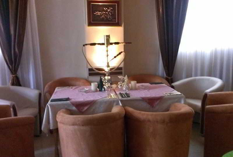 Hotel Ideal Подгориця Екстер'єр фото