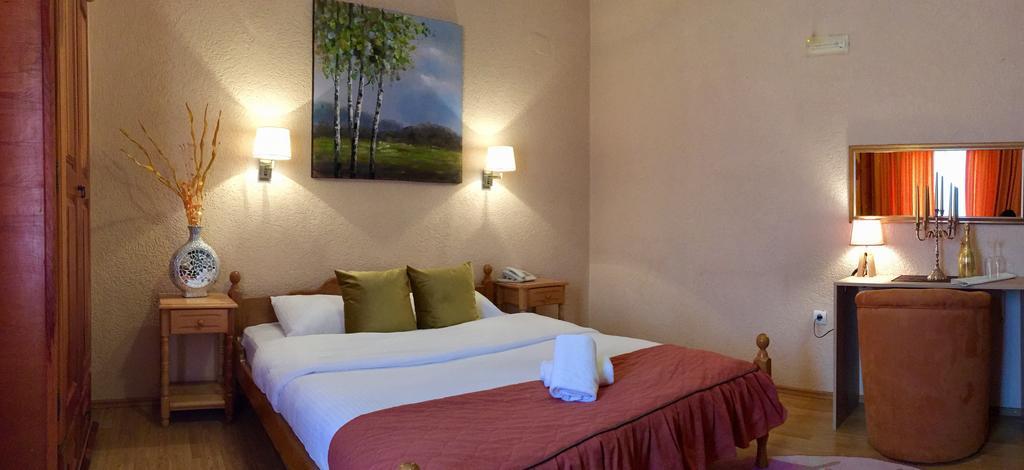Hotel Ideal Подгориця Екстер'єр фото