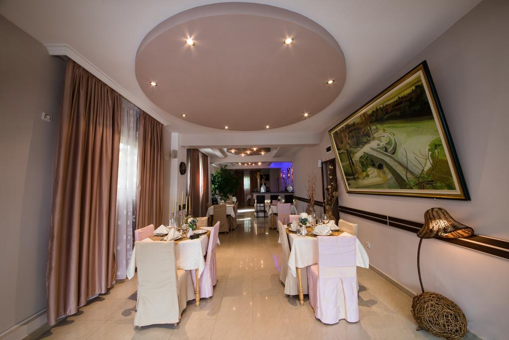 Hotel Ideal Подгориця Екстер'єр фото