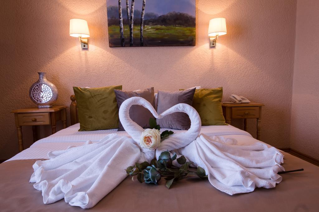 Hotel Ideal Подгориця Екстер'єр фото