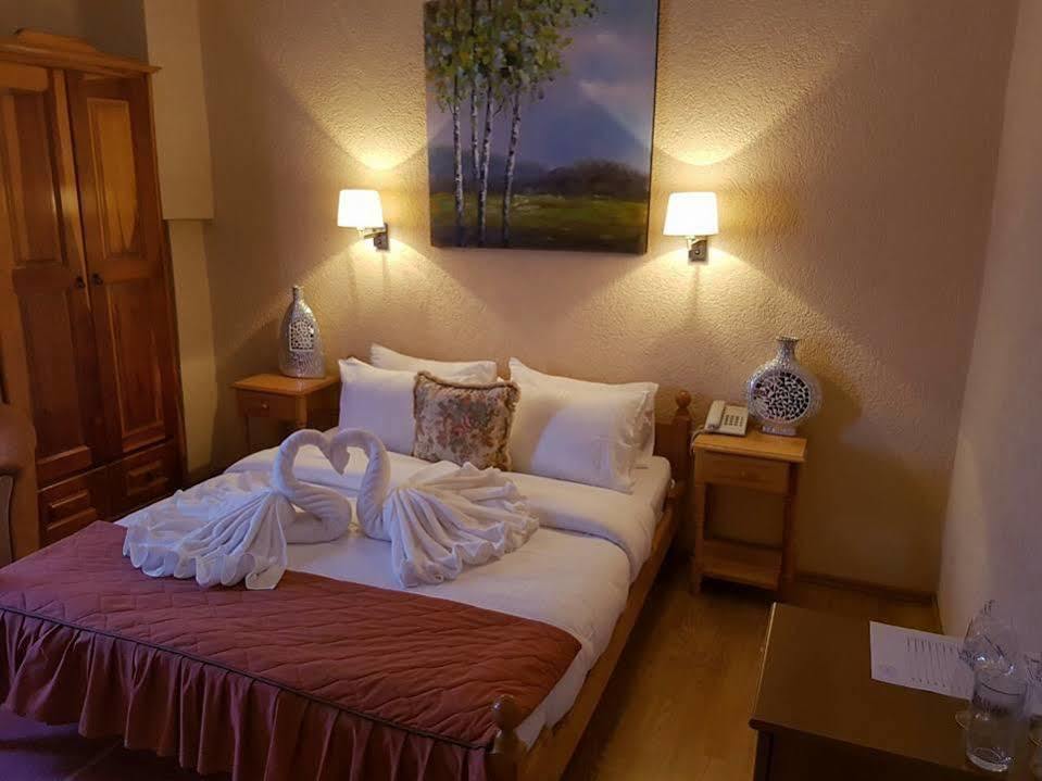 Hotel Ideal Подгориця Екстер'єр фото