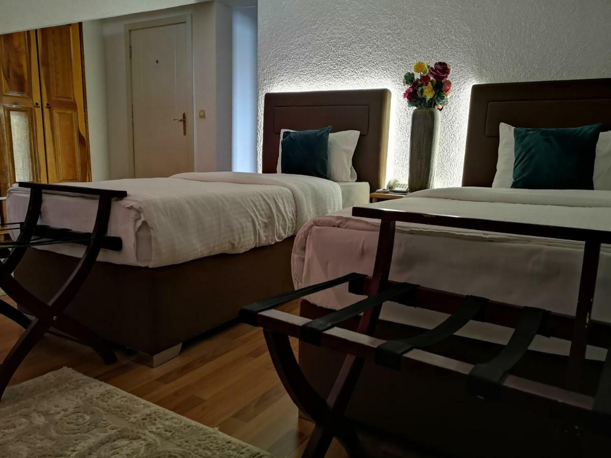 Hotel Ideal Подгориця Екстер'єр фото