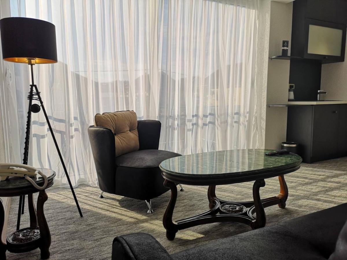 Hotel Ideal Подгориця Екстер'єр фото