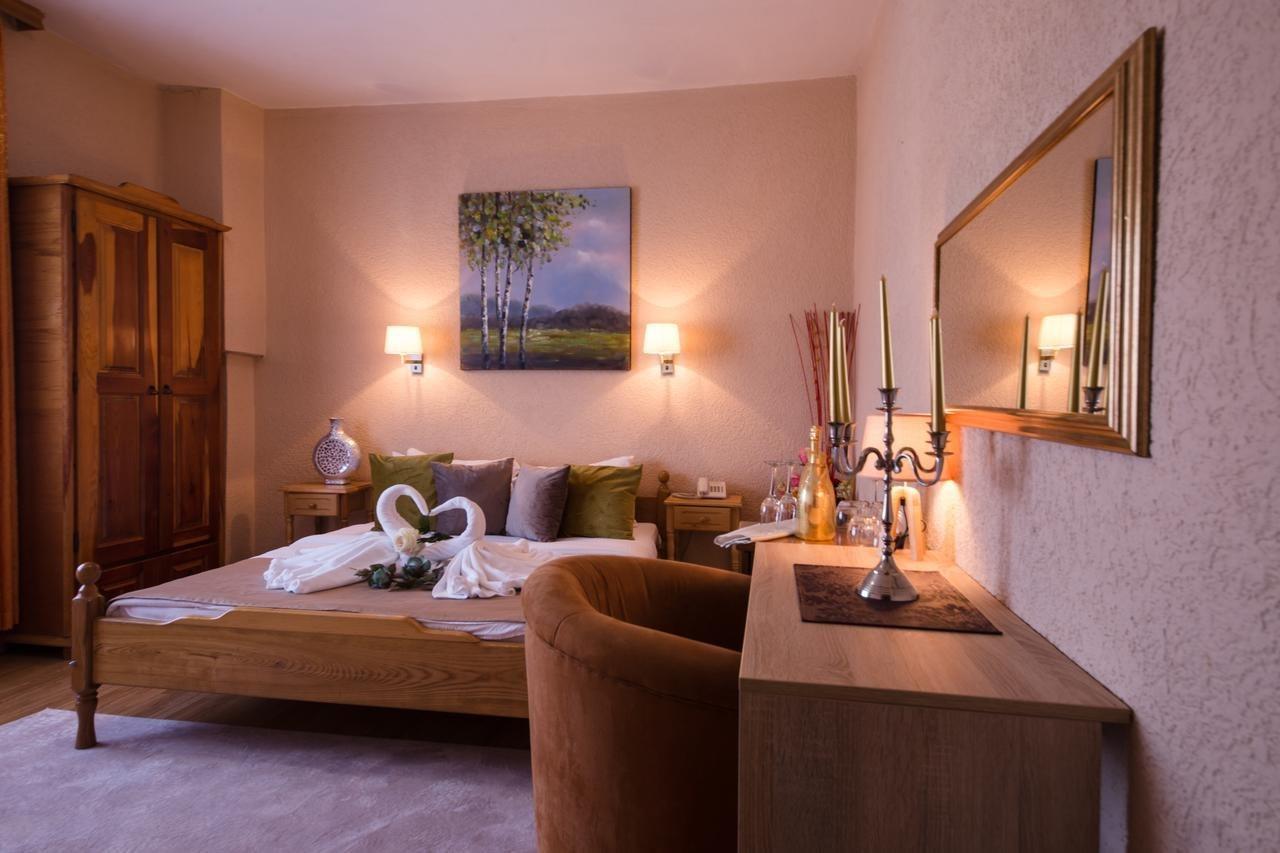Hotel Ideal Подгориця Екстер'єр фото